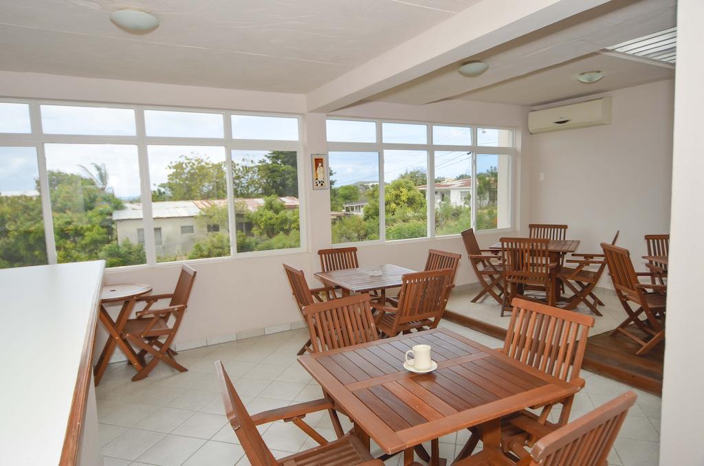 Caribbean Inn And Suites St. John's Eksteriør billede