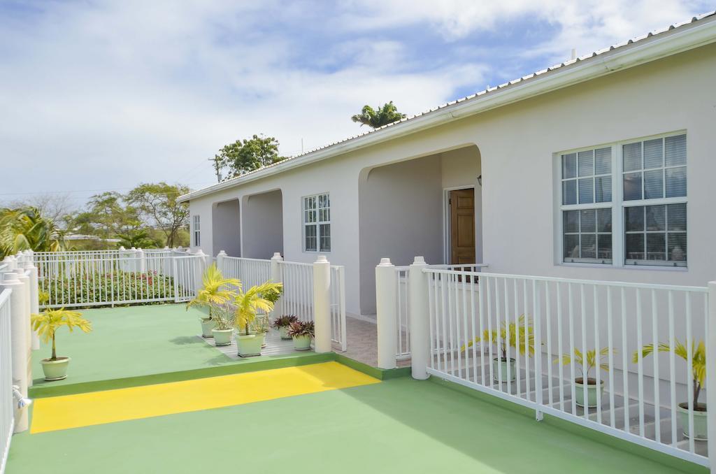 Caribbean Inn And Suites St. John's Eksteriør billede